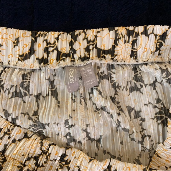 ASOS b&w floral midi skirt - Picture 3 of 5